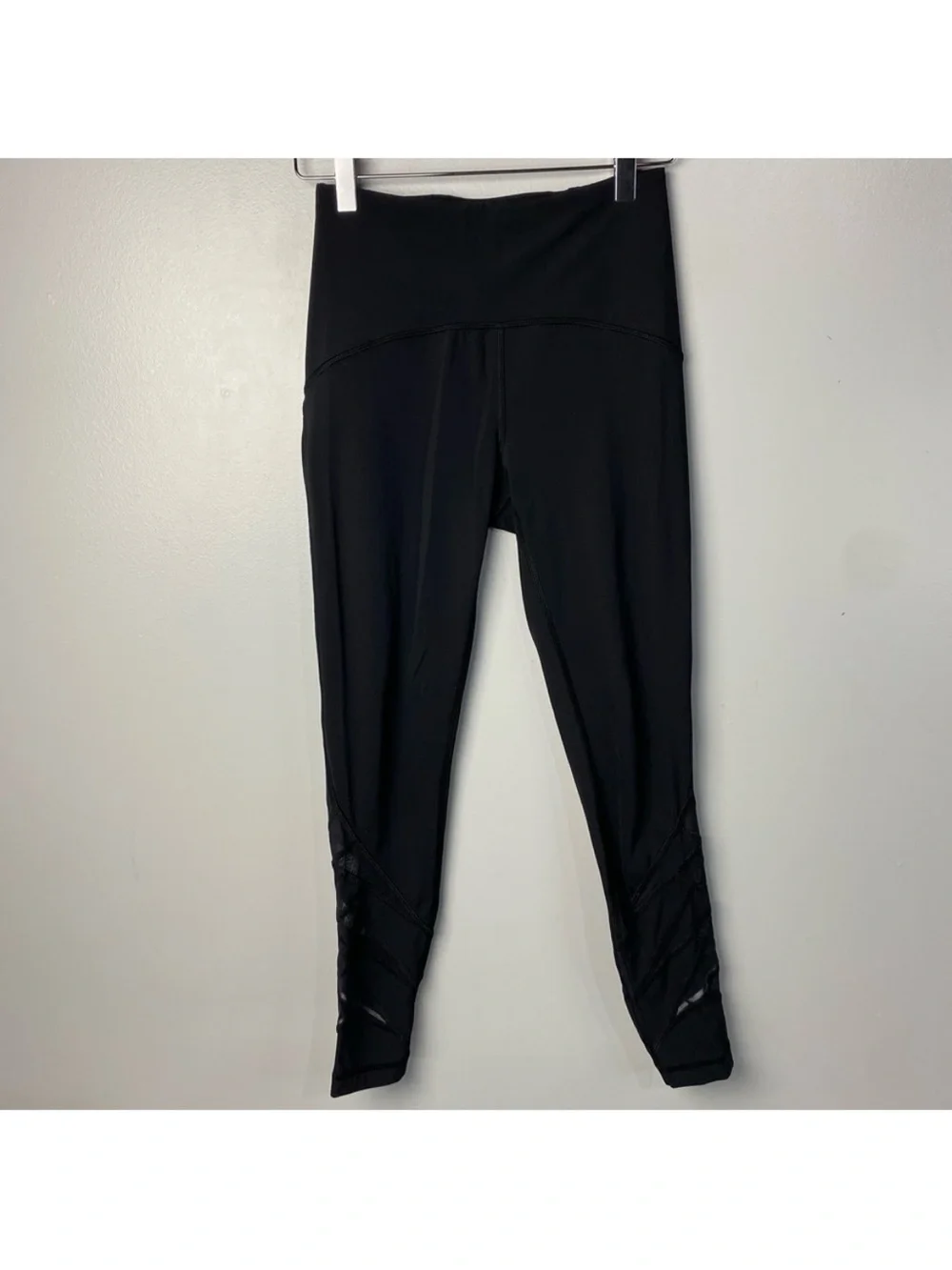 Lululemon Black Motionful 7/8 Tight 25
